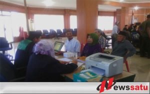 39 Tahun Menikah, Akhirnya Pria Ini Memiliki Akta Nikah