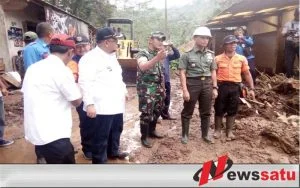 Danrem 083 Baladhika Jaya Tinjau Lokasi Bencana Di Probolinggo
