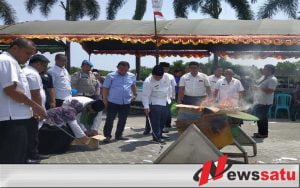 Dispendukcapil Pamekasan Bakar Ribuan KTP Elektronik