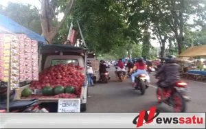 PKL Di Jalan Cokrominoto Probolinggo Kembali Manjamur