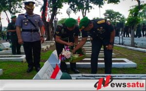Pangdam V Brawijaya Ziarah ke Taman Makam Pahlawan