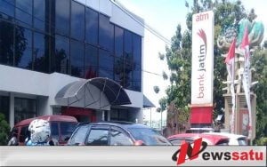 Pasca Liburan Natal, Antrian Panjang Terjadi Di Bank Probolinggo