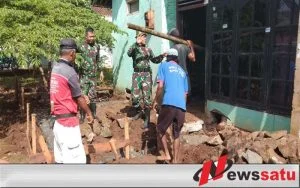 TNI Cilacap Bantu Bedah Rumah Warga