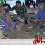 TNI Cilacap Tingkatkan Usaha Industri Pengrajin Sapu