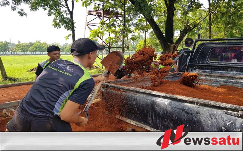 Armed 12 Kostrad Bangun Jogging Track Sepanjang 400 Meter di Ngawi