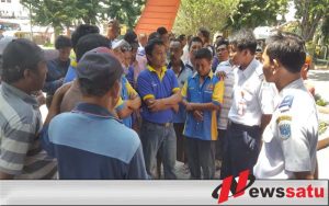 Sopir Angkot Demo Kantor Dishub Kota Probolinggo