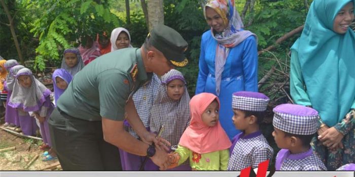 Danrem 084 Bhaskara Jaya Sapa Warga Sumenep Di Daerah Terisolir
