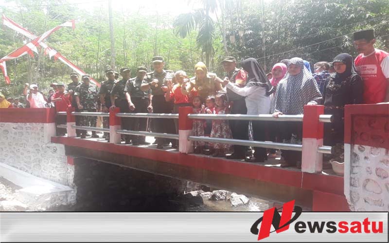 Jembatan Dusun Karang Kebun, Sudah Bisa Dilalui Kendaraan Roda Empat