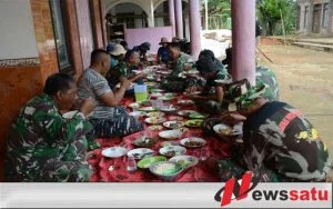 Satgas TMMD Sumenep Nikmati Masakan Warga