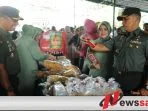Sembako Murah, Ribuan Masyarakat Padati Halaman Makorem 082/CPYJ