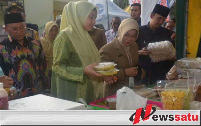 Bupati Busyro Buka Bazar Takjil Ramadhan