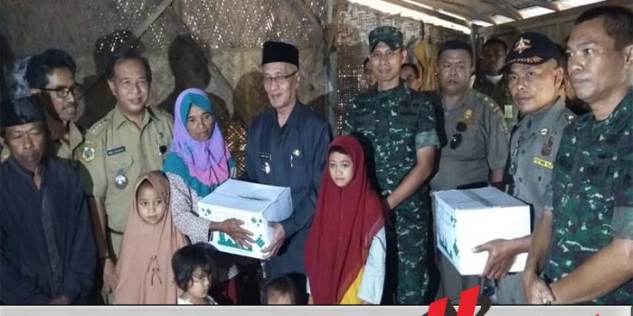 Giliran Bupati Santuni Empat Bocah Yatim Bersaudara di Bondowoso