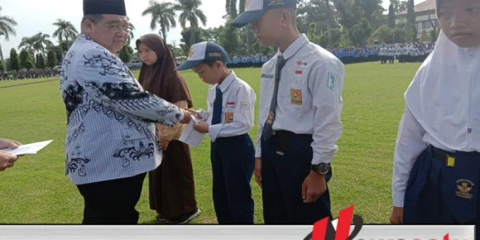 Peringati Hardiknas 2019, Pemkab OKI Santuni Siswa Kurang Mampu