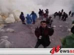 Kawah Ijen Kembali Keluarkan Gelembung Gas Beracun