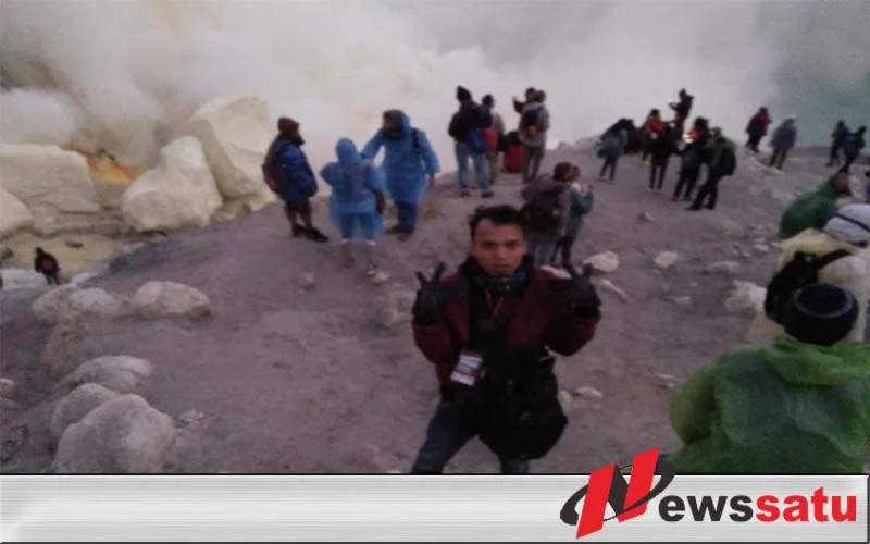 Kawah Ijen Kembali Keluarkan Gelembung Gas Beracun