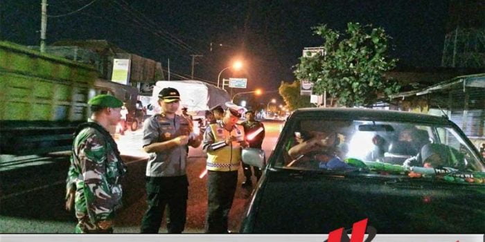 Petugas Gabungan Gelar Razia Di Pamekasan