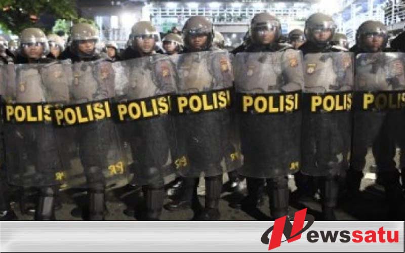 Polisi Amankan 20 Orang Dalam Demo Tolak Hasil Pemilu Di Bawaslu