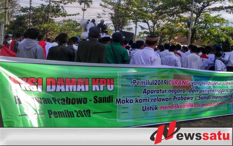 Ratusan Relawan Capres 02  Di Bondowoso Gelar Aksi Damai