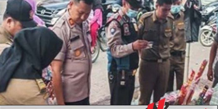 Satpol PP OKI dan Polsek Kayuagung Gencar Razia Petasan Selama Ramadan