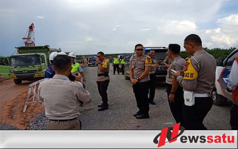 Tol Kapalbetung Hanya Bisa Dilalui Siang Hari