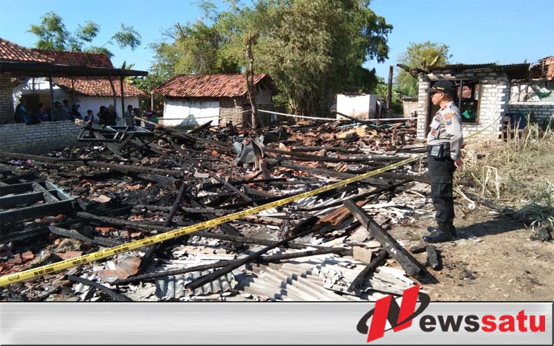 Rumah Warga Pademawu Pamekasan Terbakar