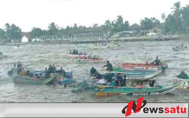 Spead Boat Terbalik Di Sungai Komering