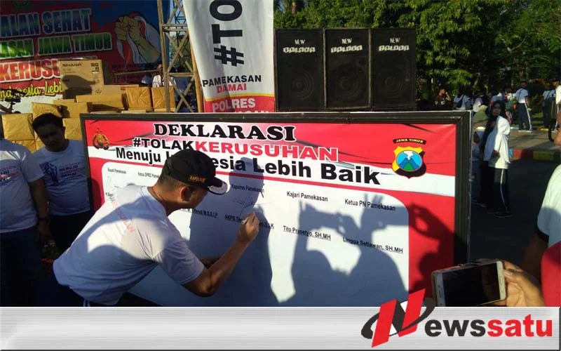 Warga Pamekasan Deklarasi Tolak Kerusuhan