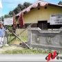 Balai Desa Selwadu Kabupaten Buru Disegel Warga