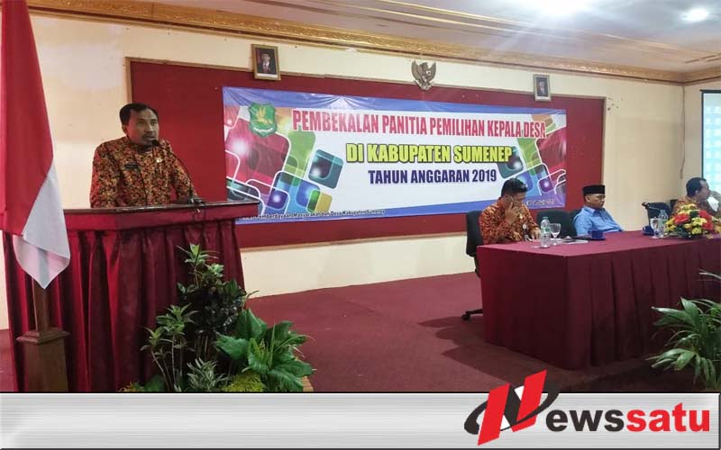 DPMD Sumenep Berikan Pembekalan Bagi Ratusan Panitia Pilkades