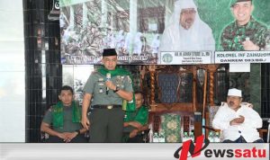 Danrem Baladhika Jaya Beri Wasbang Pada Santri Di Ponpes Lumajang