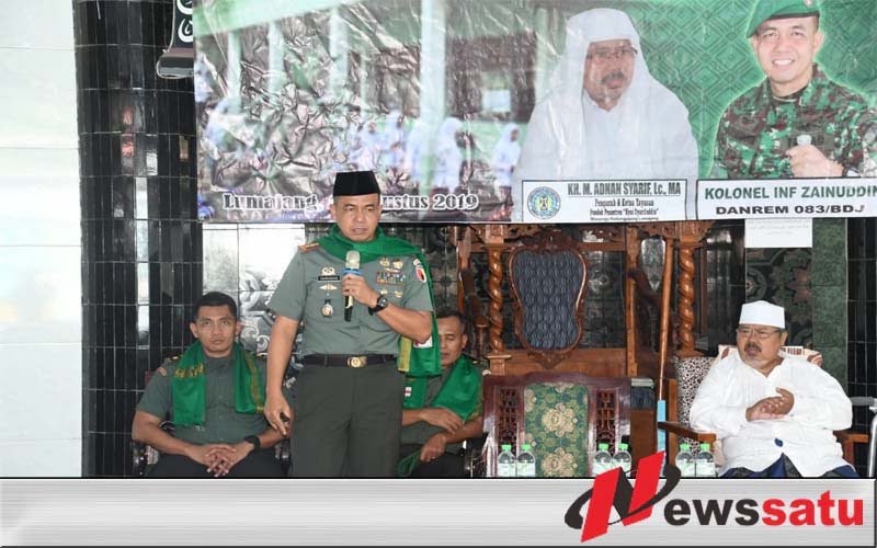 Danrem Baladhika Jaya Beri Wasbang Pada Santri Di Ponpes Lumajang