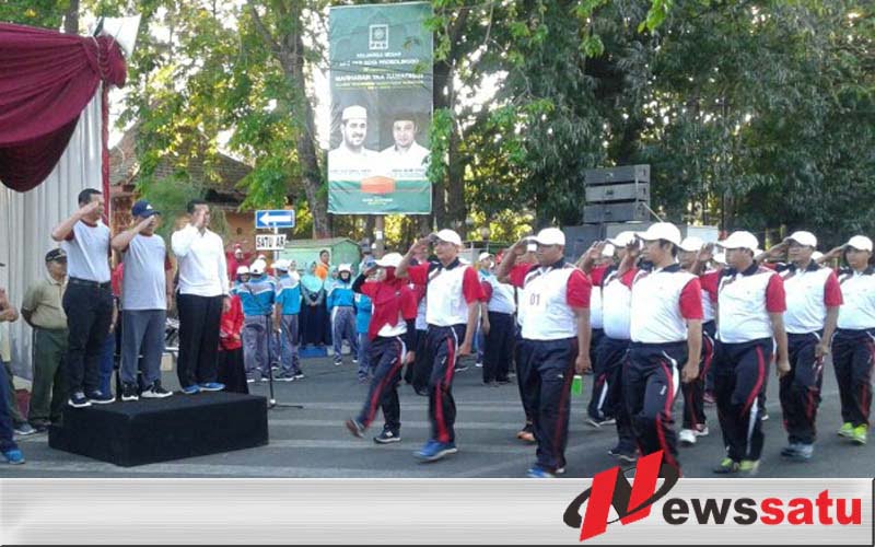 Gerak Jalan Tenaga Pendidik Dengan Tema Perjuangan Di Probolinggo