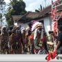 Koran Bekas di jadikan  kostum  Karnival meriahkan HUT RI Ke-74