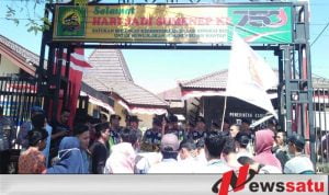 Aktivis Kepulauan Demo Ke Kantor Dispendukcapil Sumenep