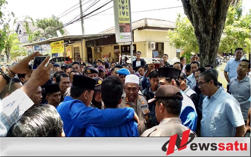 Usut Tuntas Meninggalnya Randy, Demo Aktivis PMII Di Polres Sumenep Ricuh