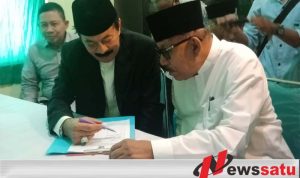 Didampingi Mantan Gubernur Jatim Fattah Jasin Daftar Bacabup Di PKB Sumenep
