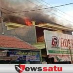 Swalayan Adirasa Sumenep Terbakar