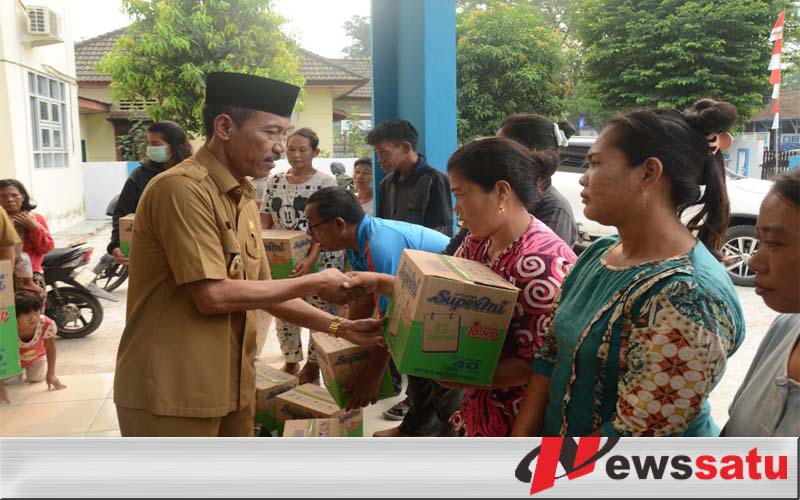 Wabup Ogan Komering Ilir Tinjau Warga Terdampak Kabut Asap