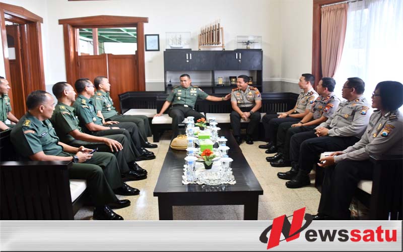 Kapolresta Malang Sambangi Makorem 083 Baladhika Jaya
