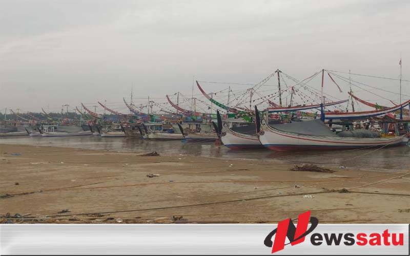 Cuaca Buruk, Nelayan Sumenep Tidak Berani Melaut