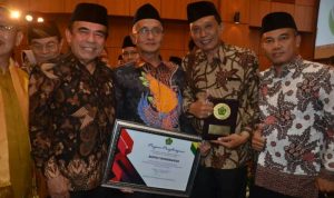 Bupati Bondowoso Dapat Penghargaan Dari Kemenag