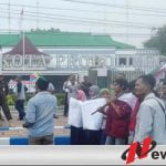 Mahasiswa Gelar Aksi Demo Di Kantor Pemkot Probolinggo