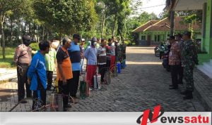 Covid-19, Muspika Jambesari Lakukan  Sosialisasi Dan Peyeprotan Di 9 Desa