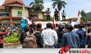 Tolak Alih Fungsi Lahan, API Geruduk Kantor DPRD Sumenep