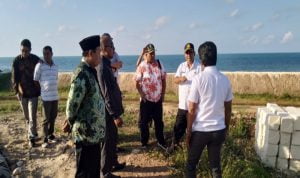 Komisi III DPRD Sumenep Ancam Tutup Tambak Udang Ilegal
