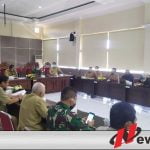 Pemkab Bondowoso Serahkan Kartu BPNT Di Tiga Kecamatan