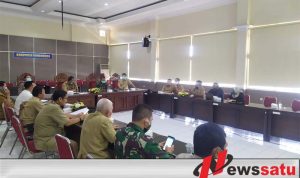 Pemkab  Bondowoso Serahkan  Kartu BPNT Di Tiga Kecamatan