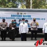 Polres Bersama Forkopimda Bondowoso Bagikan Ratusan Paket Sembako
