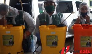 Anggota DPRD Provinsi Jatim,Berikan Seperangkat  Alat penyemprotan Desinfektan