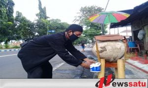 Bantuan Wastafel Gak Datang,Warga Kota Probolinggo Pasang Gentong